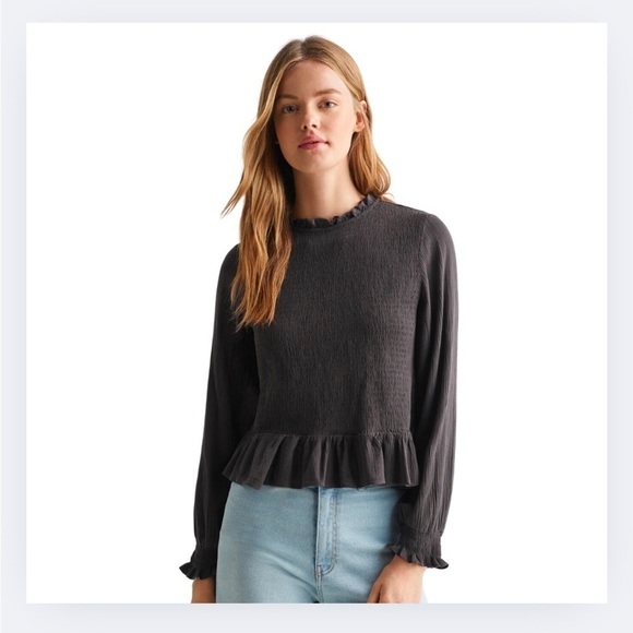 NWOT Mango Teen Charcoal Ruffle Hem Top - Picture 1 of 6